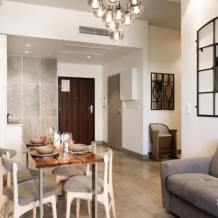 Apartment Apartament Skyline Z Basenem - Hanza Tower